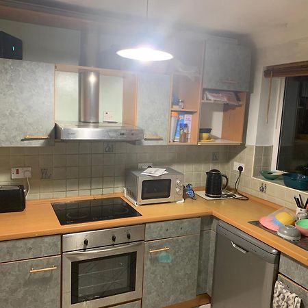 Horndon-on-the-Hill At Apex House Single Room المظهر الخارجي الصورة